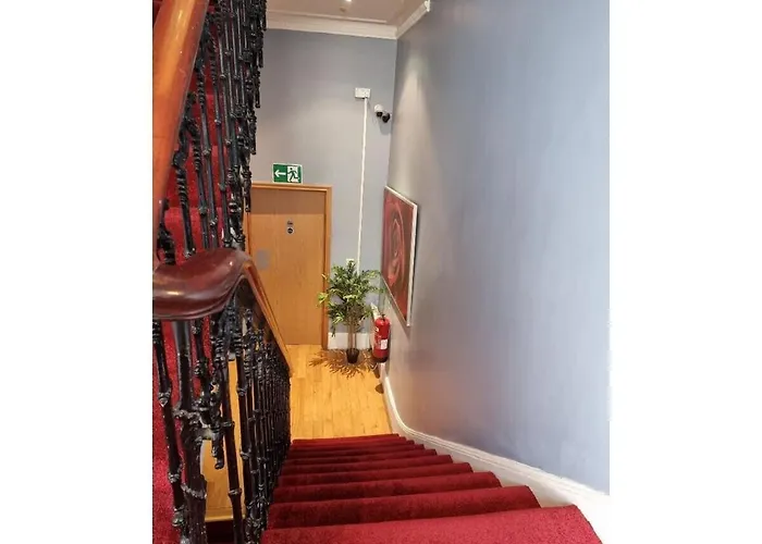 G3- Great Studio For 2 With Patio Near Hyde Park